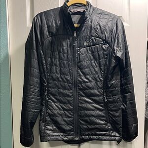 REI Women’s Lightweight Black Puffer JackeL
